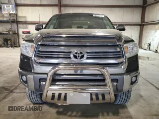 2017 Toyota Tundra Platinum z VIN 5TFAW5F11HX651530, wystawiony jako Copart lot #56709895 z przebiegiem 163 536 mil mil oraz Szkoda całkowita • Salvage title. Historia ofert i sprzedaży dostępna na DreamBid. Obrazek 5.