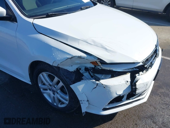 2017 Volkswagen Jetta S с VIN 3VW2B7AJXHM376861, выставлен на аукционе IAAI как лот 42250522 с пробегом 113 466 миль миль и . История ставок и продаж доступна на DreamBid. Изображение 17.