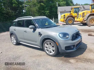 2020 MINI Countryman Cooper with VIN WMZYW5C03L3L14724, listed as a IAAI auction lot 42478285 with 57,915 mi miles and . Bid and sale history available at DreamBid. Image 1.