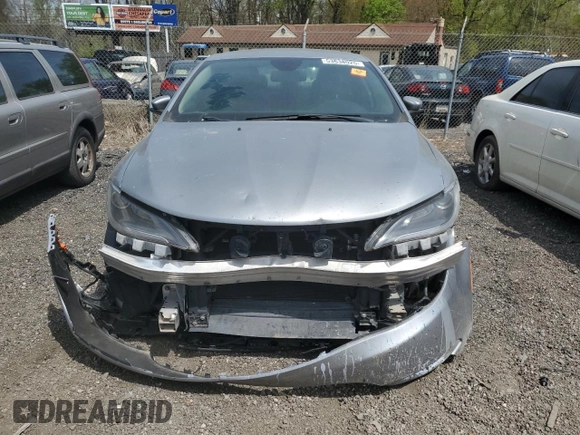 2015 Chrysler 200 C with VIN 1C3CCCCB4FN546481, listed as a Copart auction lot 53638025 with 86,406 mi miles and Salvage Title. Bid and sale history available at carsss.com. Image 5.