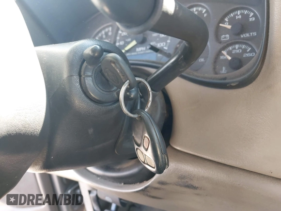2001 Chevrolet Silverado 1500 LS with VIN 2GCEC19V311267026, listed as a IAAI auction lot 41381574 with Not Provided miles and . Bid and sale history available at DreamBid. Image 11.