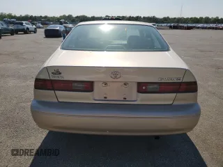 1998 Toyota Camry LE z VIN JT2BG22K8W0192431, wystawiony jako Copart lot #59421795 z przebiegiem 63 232 mil mil oraz Czysty tytuł • Clean title. Historia ofert i sprzedaży dostępna na DreamBid. Obrazek 6.
