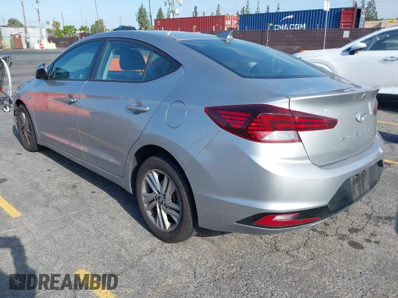 2020 Hyundai Elantra SEL z VIN 5NPD84LF0LH562957, wystawiony jako IAAI lot #42280413 z przebiegiem 88 505 mil mil oraz . Historia ofert i sprzedaży dostępna na DreamBid. Obrazek 3.