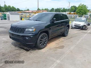 2019 Jeep Grand Cherokee Altitude with VIN 1C4RJFAG5KC830722, listed as a IAAI auction lot 42302581 with Not provided miles and . Bid and sale history available at DreamBid. Image 17.