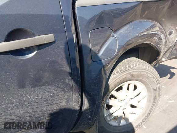 2016 Nissan Frontier SV z VIN 1N6AD0ER0GN766367, wystawiony jako IAAI lot #41840920 z przebiegiem 104 869 mil mil oraz . Historia ofert i sprzedaży dostępna na DreamBid. Obrazek 18.