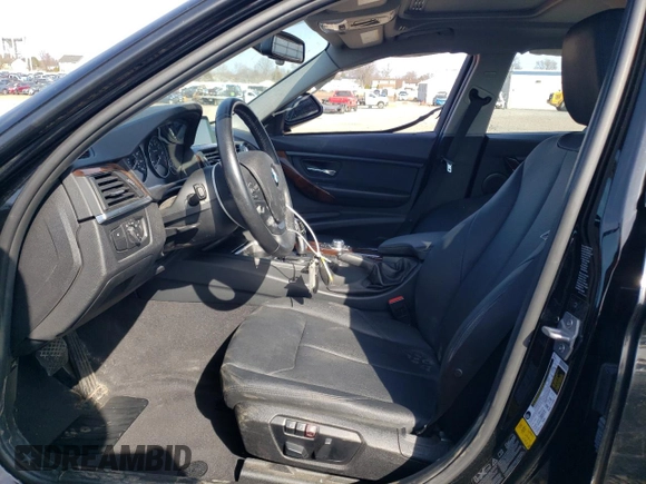 2013 BMW 3 Series 335i xDrive with VIN WBA3B9G58DNR89894, listed as a Copart auction lot 49087945 with 70,141 mi miles and Salvage title. Bid and sale history available at DreamBid. Image 7.