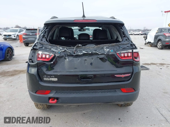 2018 Jeep Compass Trailhawk with VIN 3C4NJDDB6JT442016, listed as a IAAI auction lot 41068443 with 114,579 mi miles and . Bid and sale history available at carsss.com. Image 16.