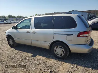 2003 Toyota Sienna LE with VIN 4T3ZF13C73U534999, listed as a Copart auction lot 70594794 with 296,433 mi miles and Salvage Title. Bid and sale history available at carsss.com. Image 2.