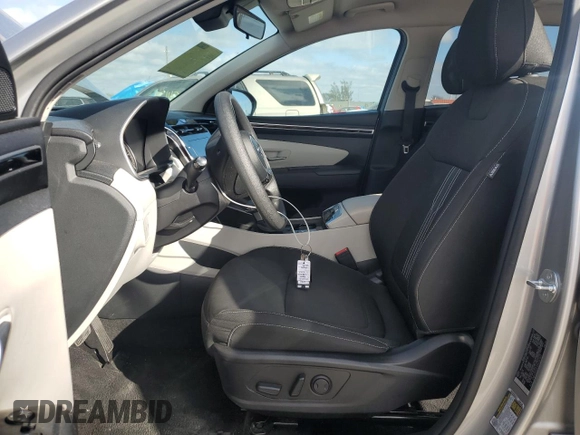 2024 Hyundai Tucson SEL with VIN 5NMJB3DEXRH347502, listed as a Copart auction lot 43367555 with 32,565 mi miles and Clean Title. Bid and sale history available at DreamBid. Image 7.