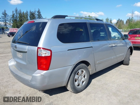 2010 Kia Sedona LX with VIN KNDMG4C3XA6346579, listed as a IAAI auction lot 42085860 with 145,008 mi miles. Bid and sale history available at carsss.com. Image 4.
