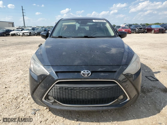 2019 Toyota Yaris Sedan L with VIN 3MYDLBYVXKY521550, listed as a Copart auction lot 61929254 with 47,974 mi miles and Salvage Title. Bid and sale history available at carsss.com. Image 5.