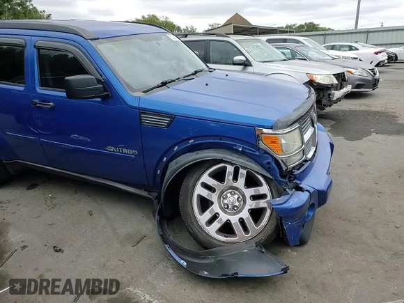 2008 Dodge Nitro SLT with VIN 1D8GU58K68W138884, listed as a Copart auction lot 72339264 with 185,832 mi miles and Salvage Title. Bid and sale history available at carsss.com. Image 12.