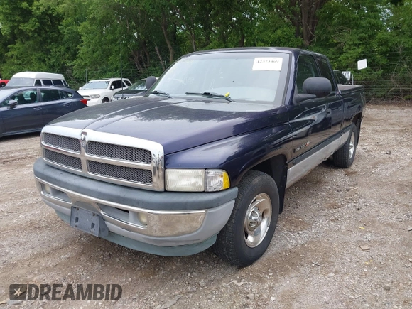 1998 Dodge 1500 z VIN 3B7HC13Z2WG206757, wystawiony jako IAAI lot #42373469 z przebiegiem 151 099 mil mil oraz . Historia ofert i sprzedaży dostępna na DreamBid. Obrazek 6.
