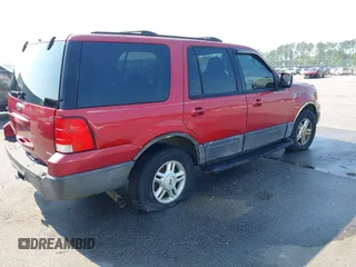 2004 Ford Expedition Special Service with VIN 1FMPU16L24LB73500, listed as a IAAI auction lot 41928555 with 1 mi miles. Bid and sale history available at carsss.com. Image 4.