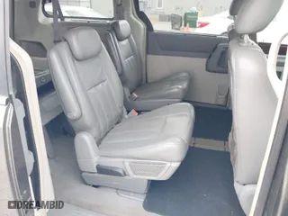 2010 Chrysler Town & Country Touring with VIN 2A4RR5D11AR194116, listed as a IAAI auction lot 42025043 with 197,826 mi miles. Bid and sale history available at carsss.com. Image 8.