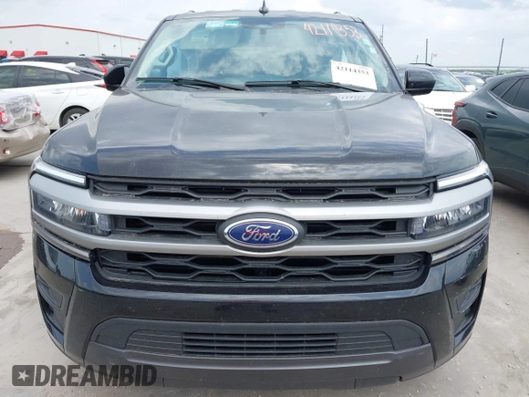 2024 Ford Expedition XLT with VIN 1FMJU1J8XREA41234, listed as a IAAI auction lot 42114353 with 30,678 mi miles. Bid and sale history available at carsss.com. Image 12.