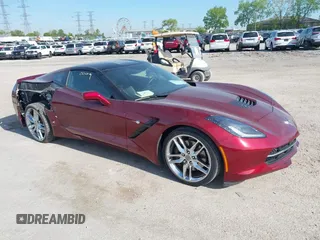 2016 Chevrolet Corvette Z51 2LT z VIN 1G1YK2D71G5115826, wystawiony jako IAAI lot #42220009 z przebiegiem Nie podano mil oraz . Historia ofert i sprzedaży dostępna na DreamBid. Obrazek 1.