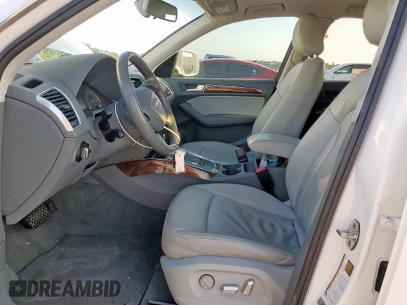 2017 Audi Q5 Premium with VIN WA1C2AFPXHA058733, listed as a Copart auction lot 61955185 with 60,052 mi miles and Salvage title. Bid and sale history available at DreamBid. Image 7.