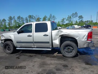 2007 GMC Sierra 1500 SLE1 z VIN 3GTEC13C37G538920, wystawiony jako IAAI lot #42188019 z przebiegiem 262 302 mil mil oraz . Historia ofert i sprzedaży dostępna na DreamBid. Obrazek 14.
