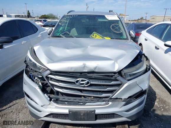 2017 Hyundai Tucson Value with VIN KM8J33A25HU468142, listed as a IAAI auction lot 41382131 with 1 mi miles. Bid and sale history available at carsss.com. Image 12.