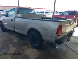 1997 Ford F-250 с VIN 1FTEF2767VKC48025, выставлен на аукционе IAAI как лот 42466984 с пробегом 207 044 миль миль и . История ставок и продаж доступна на DreamBid. Изображение 3.