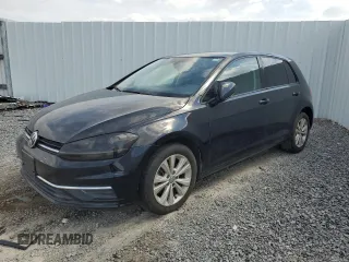 2020 Volkswagen Golf TSI z VIN 3VWG57AU5LM004456, wystawiony jako Copart lot #51766065 z przebiegiem 63 143 mil mil oraz Czysty tytuł • Clean title. Historia ofert i sprzedaży dostępna na DreamBid. Obrazek 1.