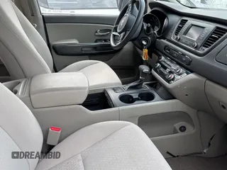 2018 Kia Sedona L with VIN KNDMA5C17J6403388, listed as a Copart auction lot 47965185 with 159,896 mi miles and Clean Title. Bid and sale history available at carsss.com. Image 5.