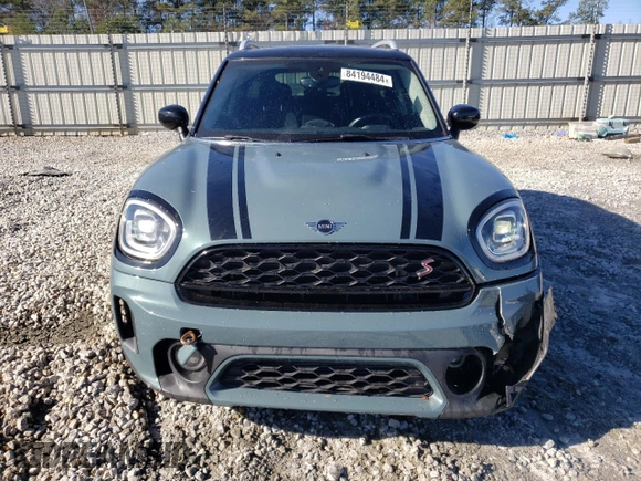 2021 MINI Countryman Cooper S with VIN WMZ53BR06M3M31586, listed as a Copart auction lot 84194484 with 70,141 mi miles and Salvage Title. Bid and sale history available at carsss.com. Image 5.
