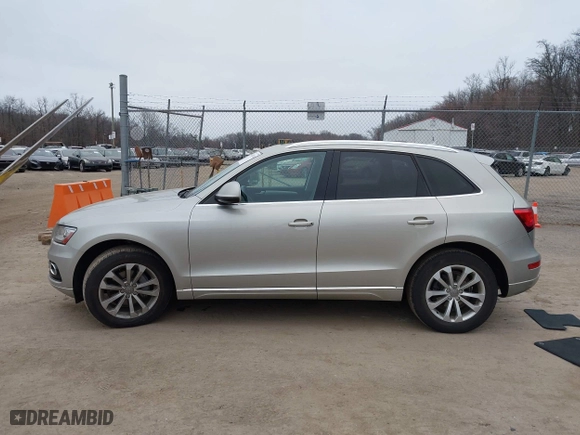 2014 Audi Q5 Premium Plus with VIN WA1LFAFP7EA099126, listed as a IAAI auction lot 41802414 with 105,906 mi miles. Bid and sale history available at carsss.com. Image 14.