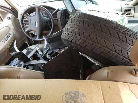 2002 Ford Explorer XLT с VIN 1FMDU73K02ZC66270, выставлен на аукционе Copart как лот 54757055 с пробегом Не указан миль и Списание • Salvage title. История ставок и продаж доступна на DreamBid. Изображение 8.