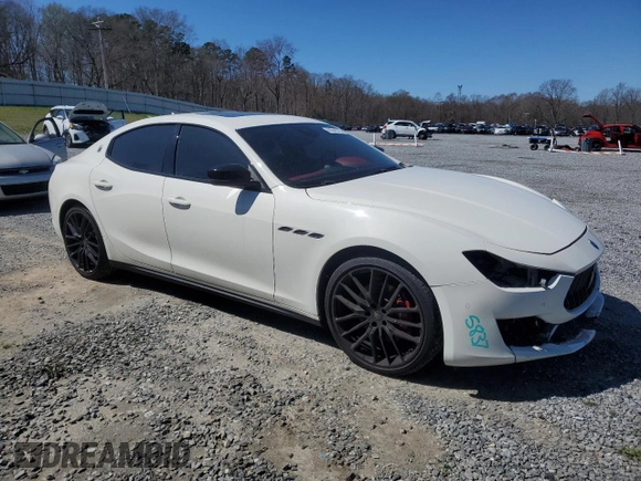 2019 Maserati Ghibli с VIN ZAM57XSA5K1335540, выставлен на аукционе Copart как лот 41641315 с пробегом 51 273 миль миль и Списание • Salvage title. История ставок и продаж доступна на DreamBid. Изображение 4.