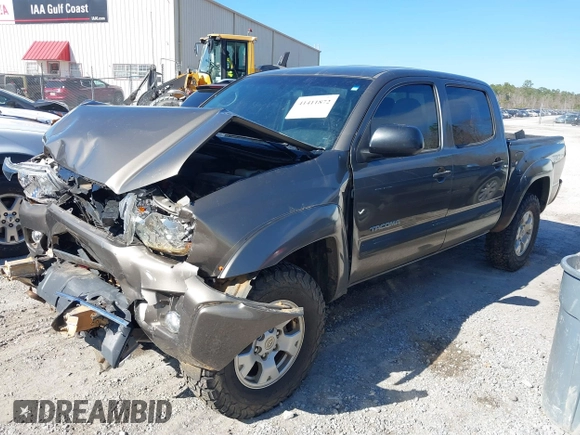 2014 Toyota Tacoma with VIN 5TFLU4EN4EX107161, listed as a IAAI auction lot 41411872 with 134,273 mi miles. Bid and sale history available at carsss.com. Image 18.