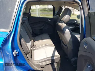2019 Ford Escape SE with VIN 1FMCU0GD1KUB00318, listed as a IAAI auction lot 42059468 with 1 mi miles. Bid and sale history available at carsss.com. Image 8.