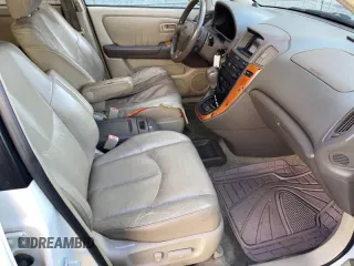 2000 Lexus RX 300 with VIN JT6HF10UXY0159914, listed as a Copart auction lot 82822194 with 220,515 mi miles and Clean Title. Bid and sale history available at carsss.com. Image 5.