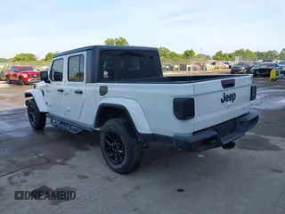 2023 Jeep Gladiator Sport с VIN 1C6HJTAG2PL504790, выставлен на аукционе IAAI как лот 42096857 с пробегом 51 741 миль миль и . История ставок и продаж доступна на DreamBid. Изображение 3.