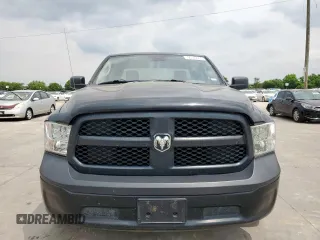 2018 Ram 1500 Express z VIN 1C6RR7FG7JS224406, wystawiony jako Copart lot #56370055 z przebiegiem 141 157 mil mil oraz Szkoda całkowita • Salvage title. Historia ofert i sprzedaży dostępna na DreamBid. Obrazek 5.