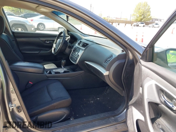 2016 Nissan Altima 2.5 S with VIN 1N4AL3AP6GN352169, listed as a IAAI auction lot 42204580 with 170,162 mi miles. Bid and sale history available at carsss.com. Image 5.