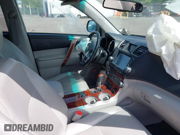 2012 Toyota Highlander Limited z VIN 5TDYK3EH7CS053597, wystawiony jako IAAI lot #42387687 z przebiegiem 134 302 mil mil oraz . Historia ofert i sprzedaży dostępna na DreamBid. Obrazek 5.
