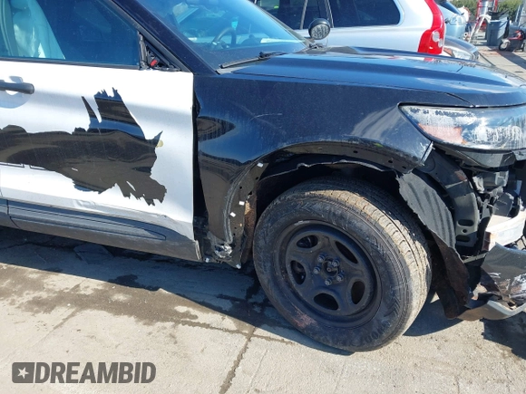 2020 Ford Police Interceptor Utility z VIN 1FM5K8AB7LGC00931, wystawiony jako IAAI lot #41598554 z przebiegiem 92 886 mil mil oraz . Historia ofert i sprzedaży dostępna na DreamBid. Obrazek 18.