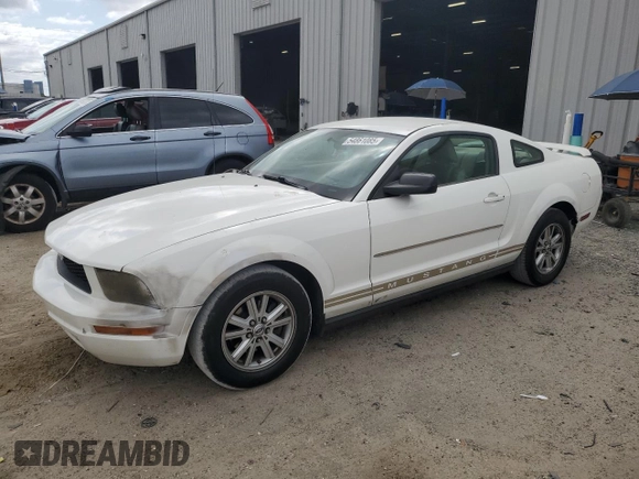 2005 Ford Mustang Deluxe with VIN 1ZVFT80N055206227, listed as a Copart auction lot 54861085 with 235,462 mi miles and Salvage Title. Bid and sale history available at carsss.com. Image 1.