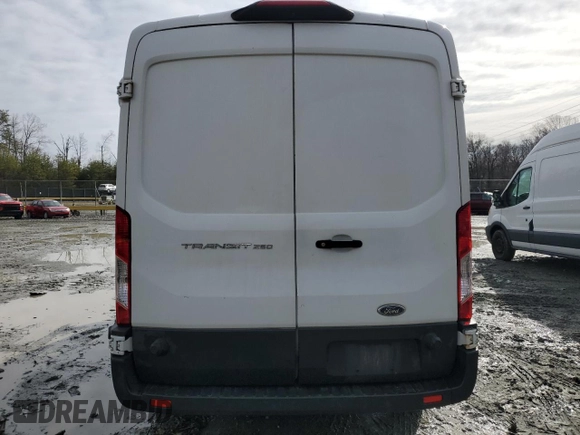2018 Ford Transit with VIN 1FTYR2CM6JKB24072, listed as a Copart auction lot 44672085 with 61,641 mi miles and Clean Title. Bid and sale history available at carsss.com. Image 6.