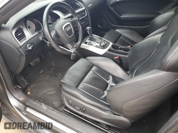 2012 Audi S5 Premium Plus z VIN WAUCVAFRXCA005177, wystawiony jako Copart lot #42574225 z przebiegiem 138 876 mil mil oraz Szkoda całkowita • Salvage title. Historia ofert i sprzedaży dostępna na DreamBid. Obrazek 7.