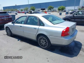 2005 Volvo S80 с VIN YV1TS911451412257, выставлен на аукционе IAAI как лот 42473346 с пробегом 125 653 миль миль и . История ставок и продаж доступна на DreamBid. Изображение 3.