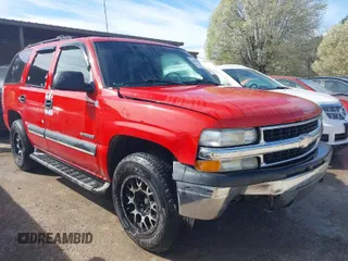 2002 Chevrolet Tahoe Z71 with VIN 1GNEK13ZX2R188032, listed as a IAAI auction lot 41835961 with 177,874 mi miles. Bid and sale history available at carsss.com. Image 1.