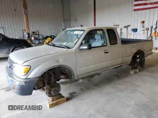 2000 Toyota Tacoma with VIN 4TAWM72NXYZ674028, listed as a Copart auction lot 63147585 with 192,811 mi miles and Clean title. Bid and sale history available at DreamBid. Image 1.