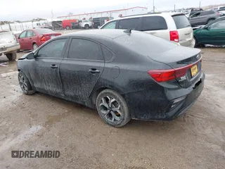 2021 Kia Forte LXS with VIN 3KPF24AD2ME270647, listed as a IAAI auction lot 41708527 with 18,010 mi miles. Bid and sale history available at carsss.com. Image 3.