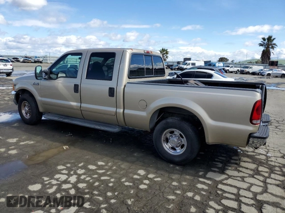 2001 Ford Super Duty F-250 XL with VIN 1FTNW20S81EA81948, listed as a Copart auction lot 49008325 with 211,966 mi miles and Salvage Title. Bid and sale history available at carsss.com. Image 2.