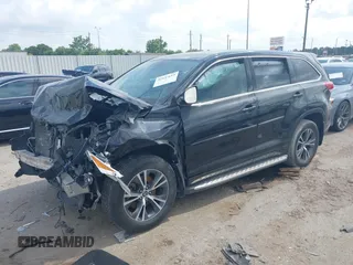 2018 Toyota Highlander LE with VIN 5TDZZRFH5JS283413, listed as a IAAI auction lot 42137612 with 127,889 mi miles and . Bid and sale history available at DreamBid. Image 17.