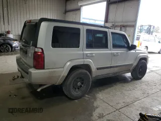 2008 Jeep Commander Sport with VIN 1J8HG48K48C108118, listed as a Copart auction lot 52482685 with 212,000 mi miles and Salvage Title. Bid and sale history available at carsss.com. Image 3.