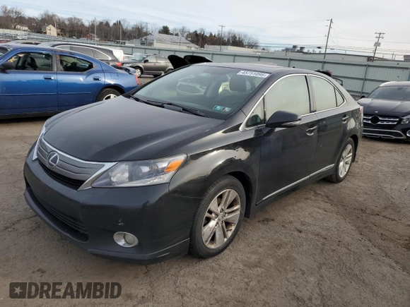 2011 Lexus HS 250h z VIN JTHBB1BA9B2044504, wystawiony jako Copart lot #45751095 z przebiegiem 356 608 mil mil oraz Czysty tytuł • Clean title. Historia ofert i sprzedaży dostępna na DreamBid. Obrazek 1.